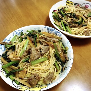 豚肉と小松菜とエリンギの和風パスタ